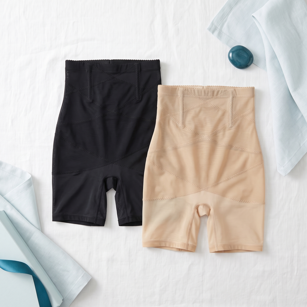 Sanfella Shaping-Shorts in Schwarz und Hautfarben